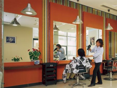 東方時尚駕校歡迎各位同學的加入