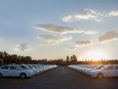 北京東方時尚駕校停車場