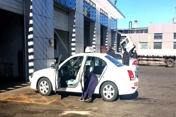 東方時(shí)尚駕校東方時(shí)尚駕校有幾個(gè)？