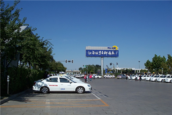 東方時尚駕校：拿到駕照后一定要注意這些問題