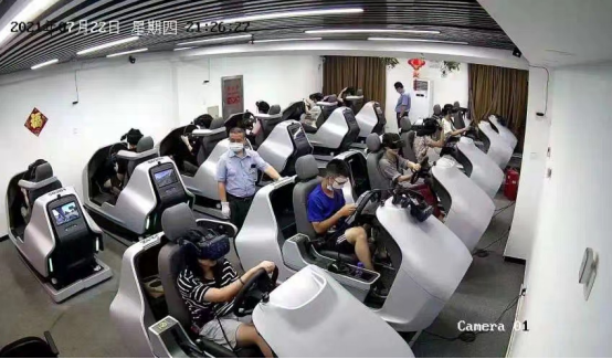 「東方時(shí)尚駕校」