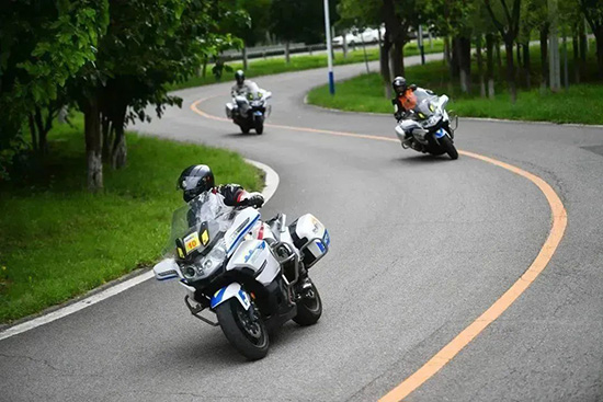 東方時尚摩托車駕照考試條件有哪些呢？
