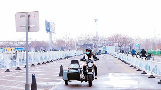 東方時尚摩托車駕照考試條件有哪些呢？