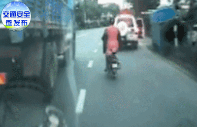 「東方時(shí)尚駕校」