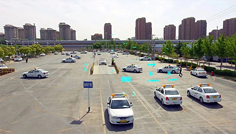 東方時(shí)尚駕校教你雨天開(kāi)車的注意事項(xiàng)及技巧